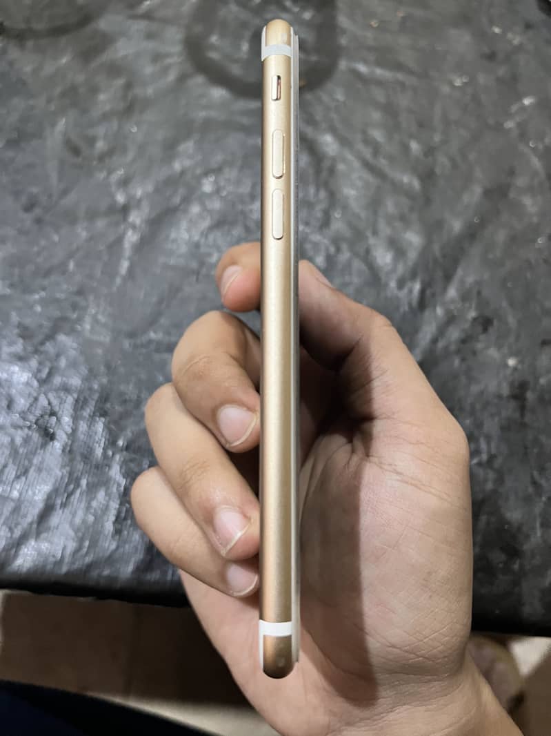 Apple iPhone 7 6