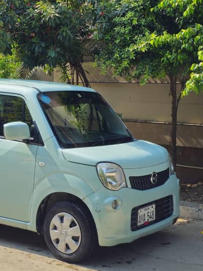 Nissan Moco 2013