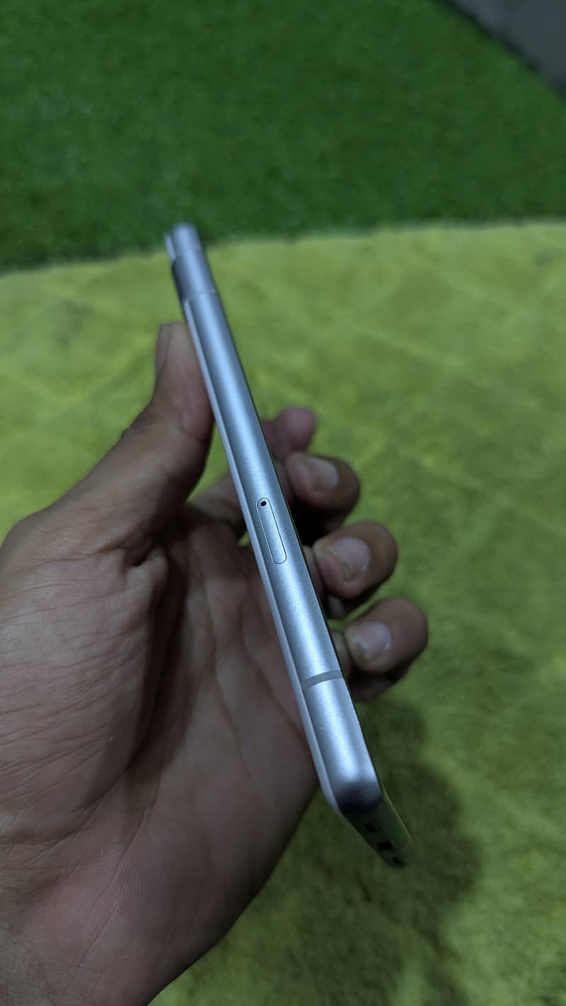 Google Pixel 7a 1