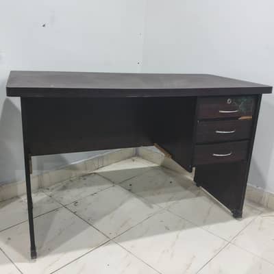 Study table/ office table