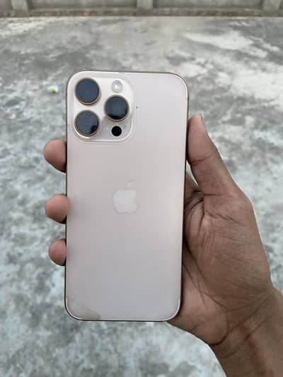Apple iPhone 16 Pro Max