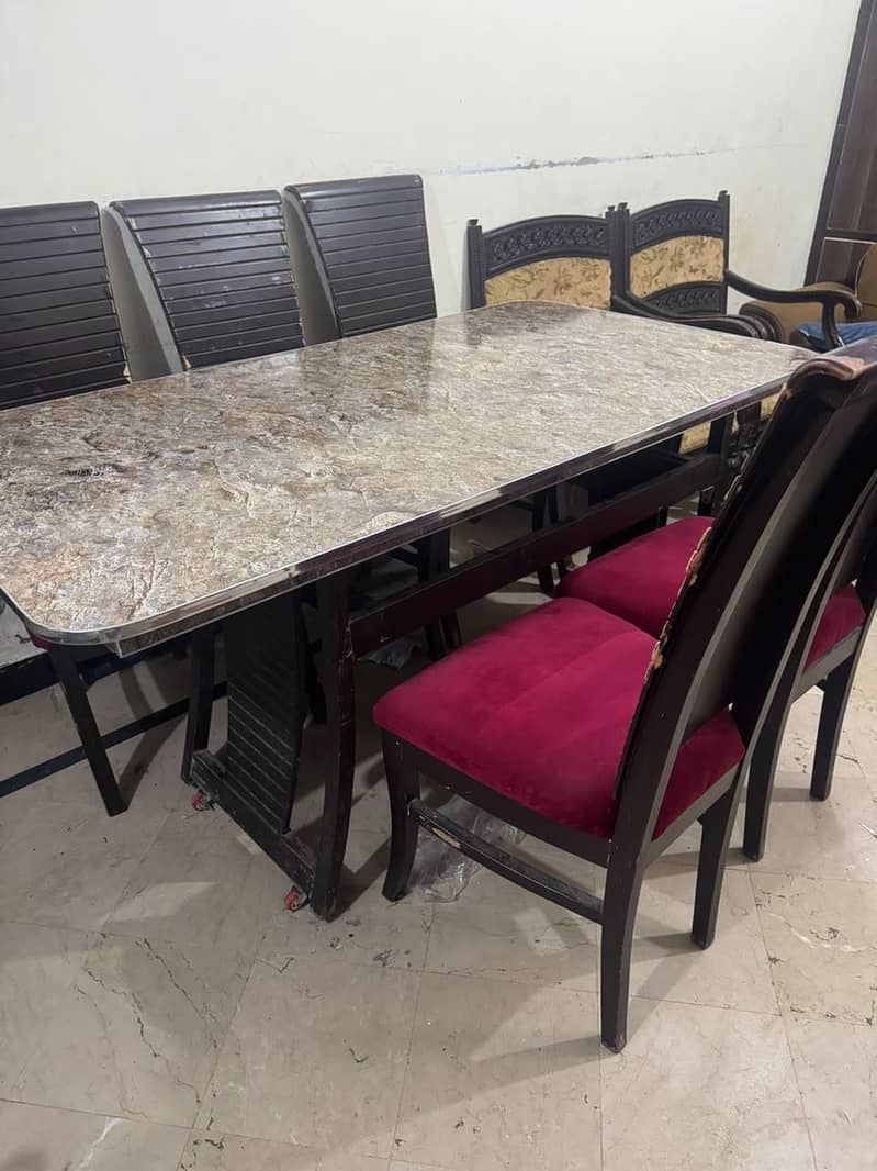 Dining table set 0