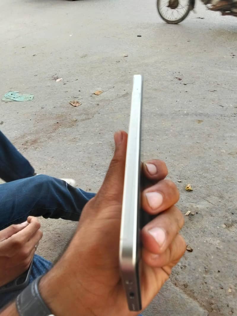Realme Note 70 0