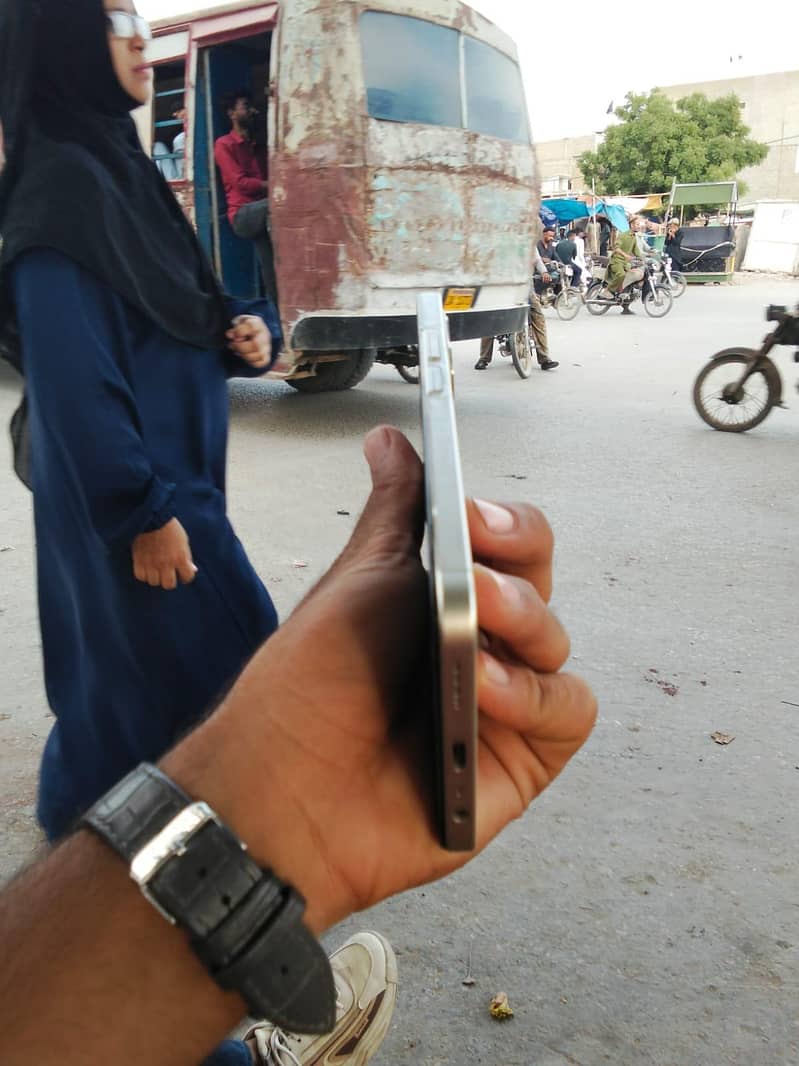Realme Note 70 3