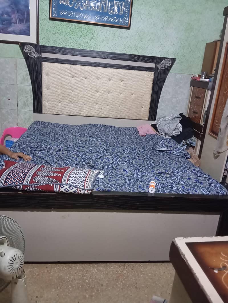 double bed 0