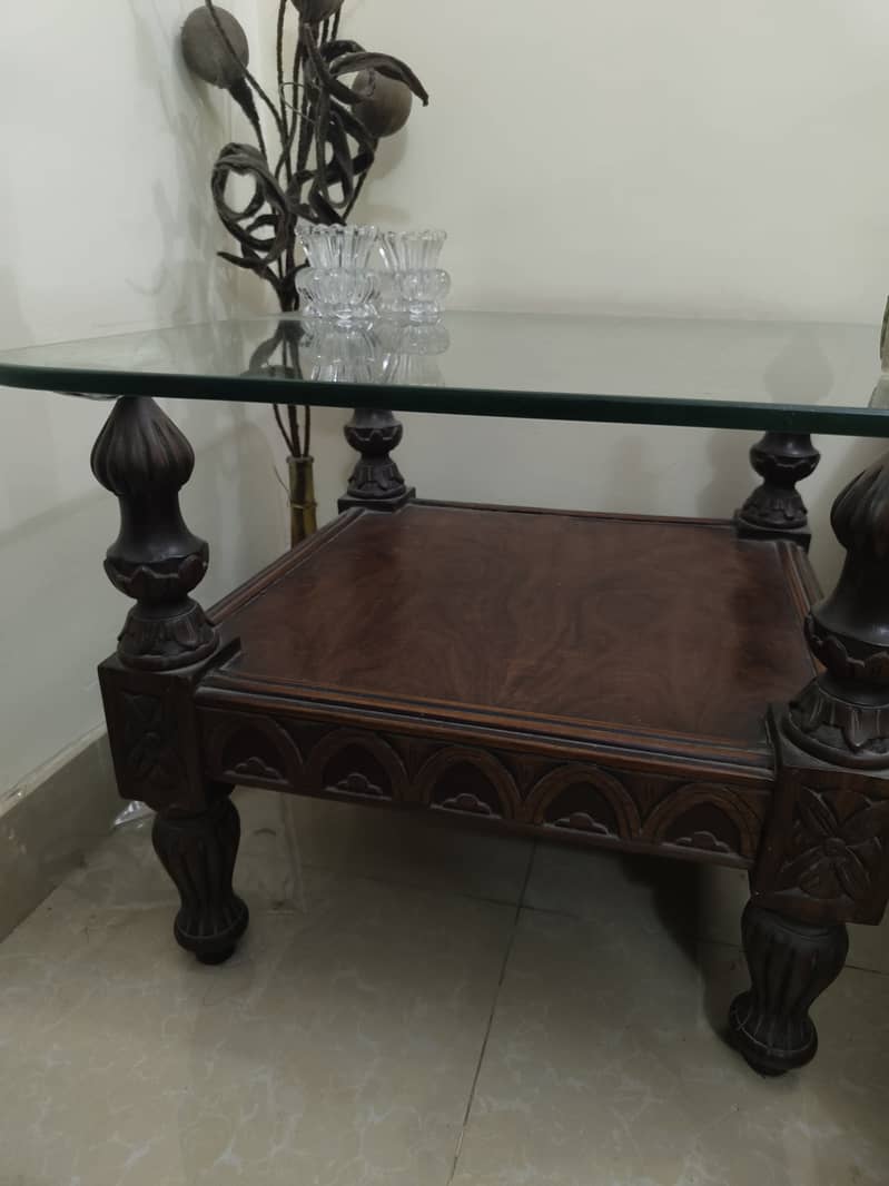 tables 0