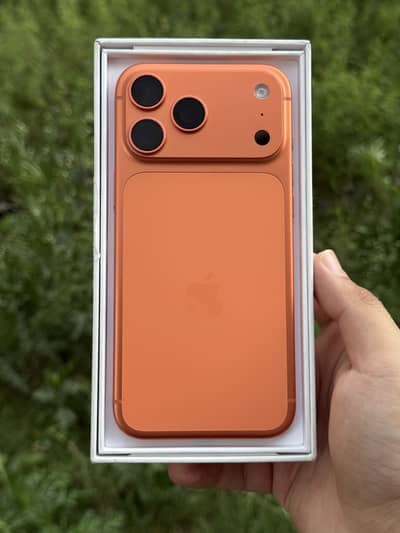 Apple iPhone 17 Pro Max | 100% battery | 22 cycles