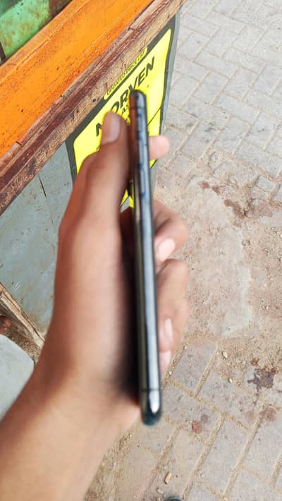 Apple iPhone XS