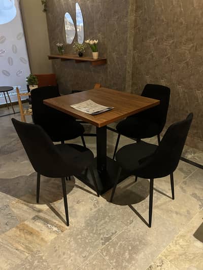 comfortable Coffee & Dining Chairs for Indoor Cafes, and home use