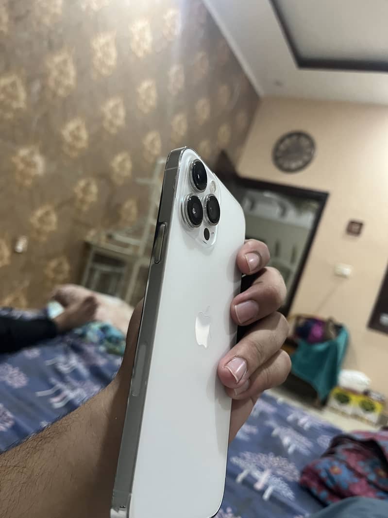 Iphone 13 pro max 2