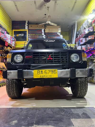 Mitsubishi Pajero 1985
