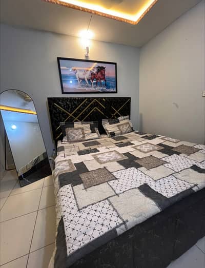 Luxury furnished 1 Bed apartment available for daily Reservation