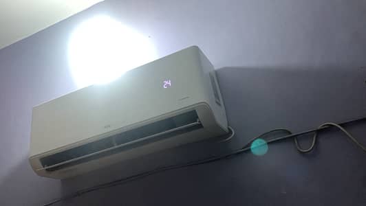 TCL 1 Ton Inverter Split Air Conditioner TAC-12T3-Pro-B2
