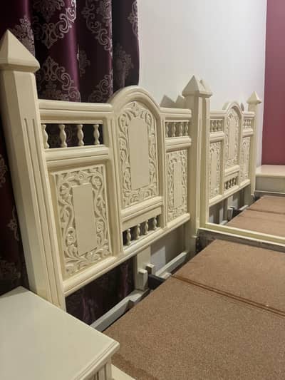 2 Single Beds, Side Tables, Dressing