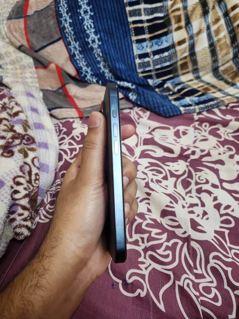 Iphone 15 pro 5