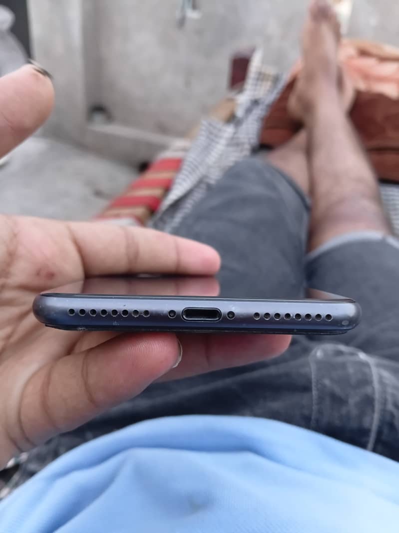 iPhone 8 Plus 3
