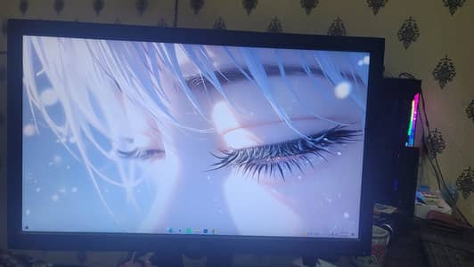 HP 22 inches lcd