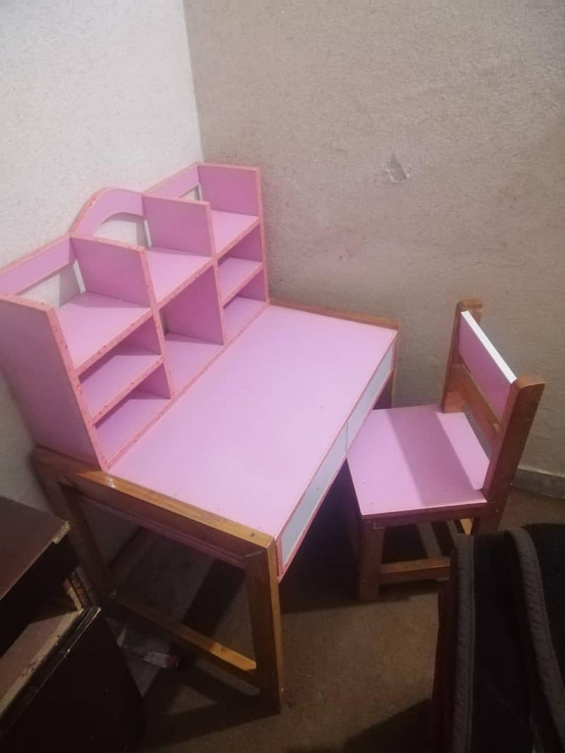 kids study table 1