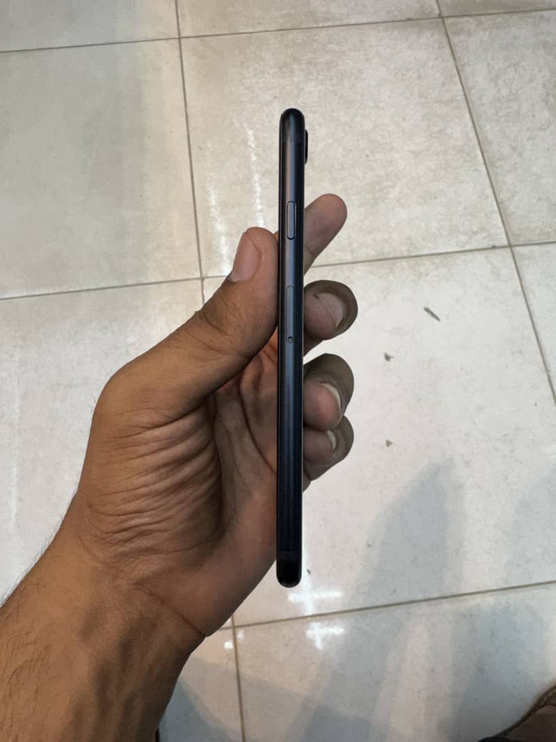 Apple iPhone SE 1