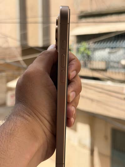 Apple iPhone 16 Pro Max