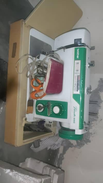 Imported BROTHER pacesetter 650 sewing machine