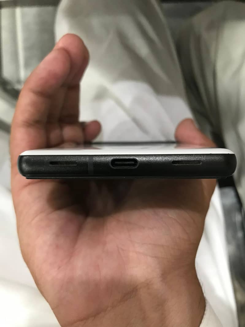 Google Pixel 6a 4