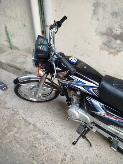 Honda 125 Model 2025 urgent sale