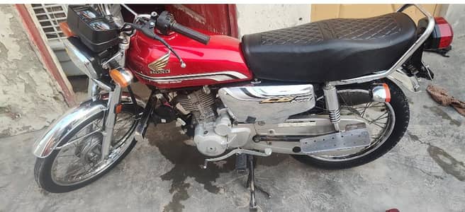 125 special edition new Self Start model2019+20