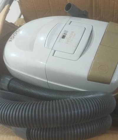 Hitachi vacuum cleaner