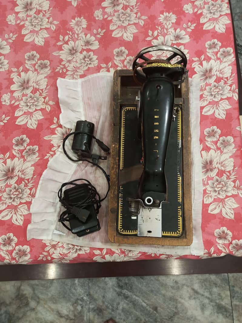 Silai Machine. 9