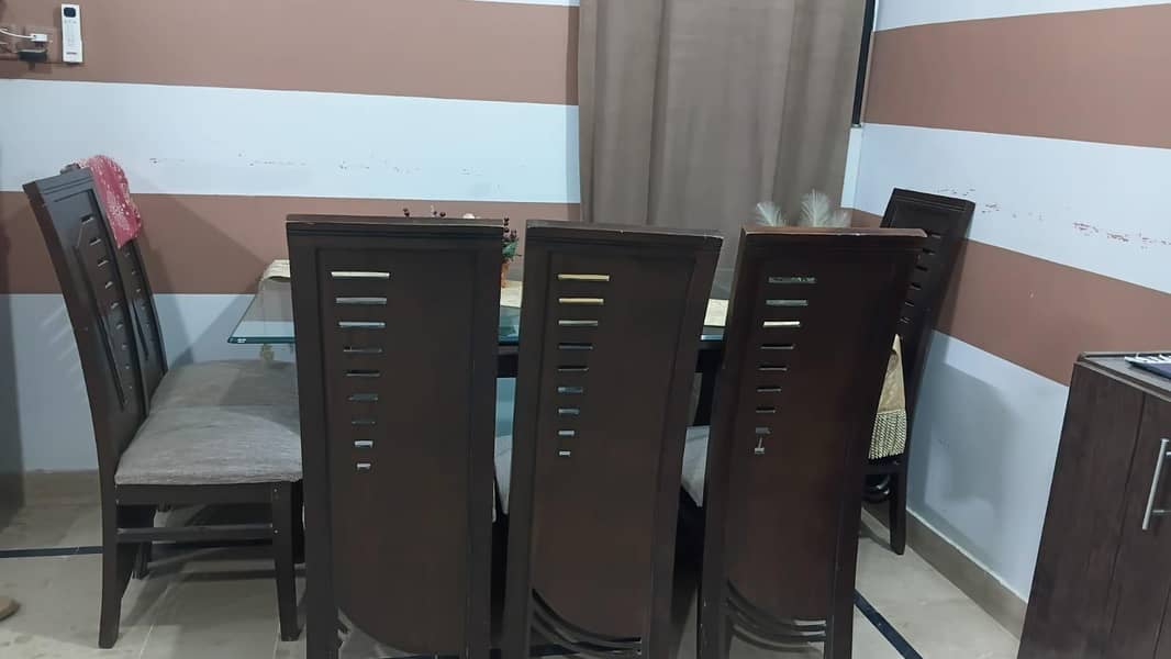 dinning table 0