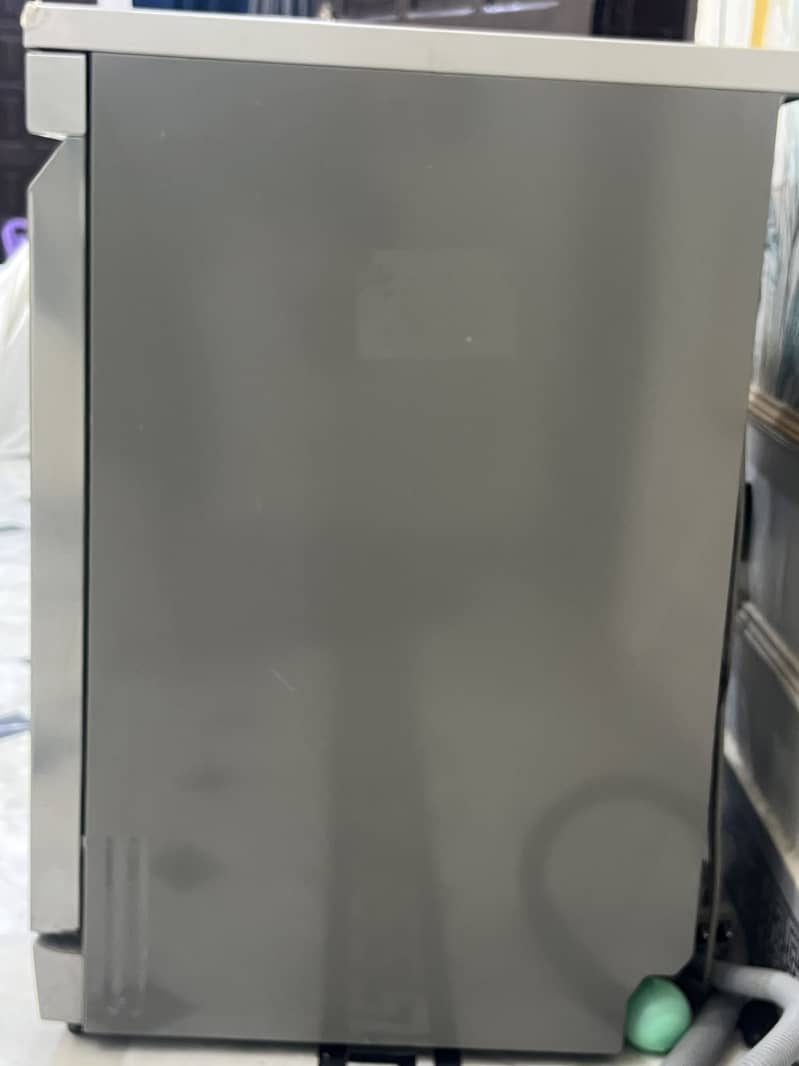 Dishwasher 6