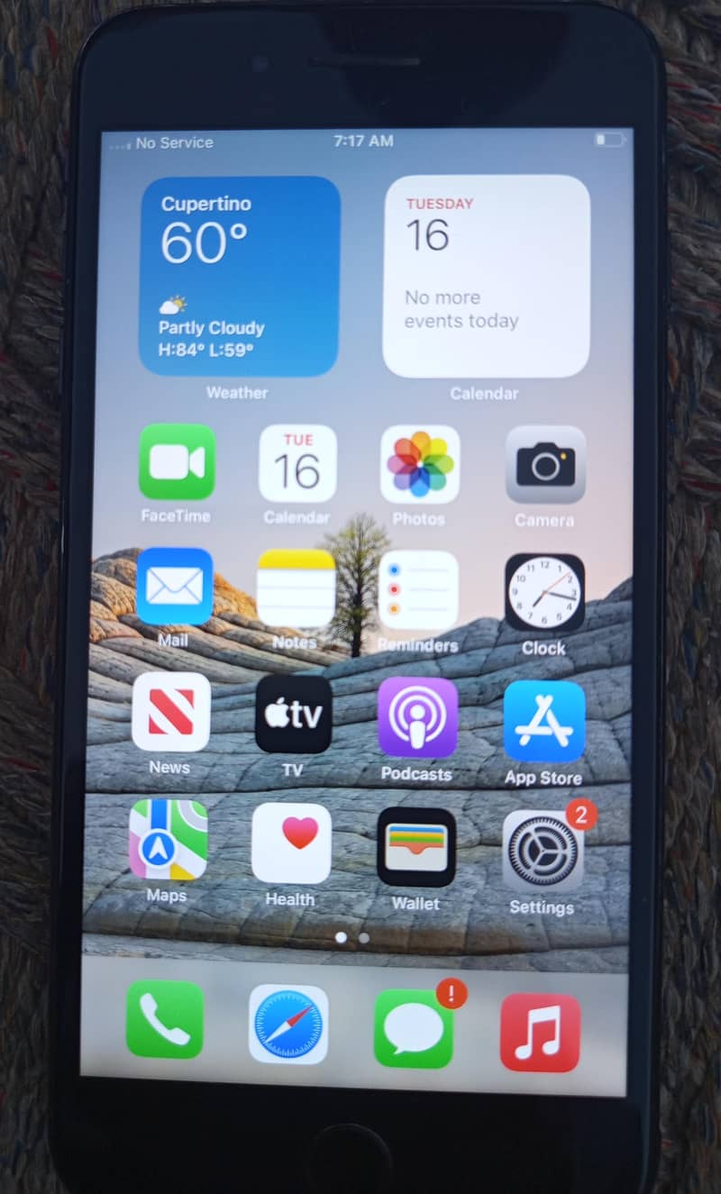 Apple iPhone 7 Plus 0