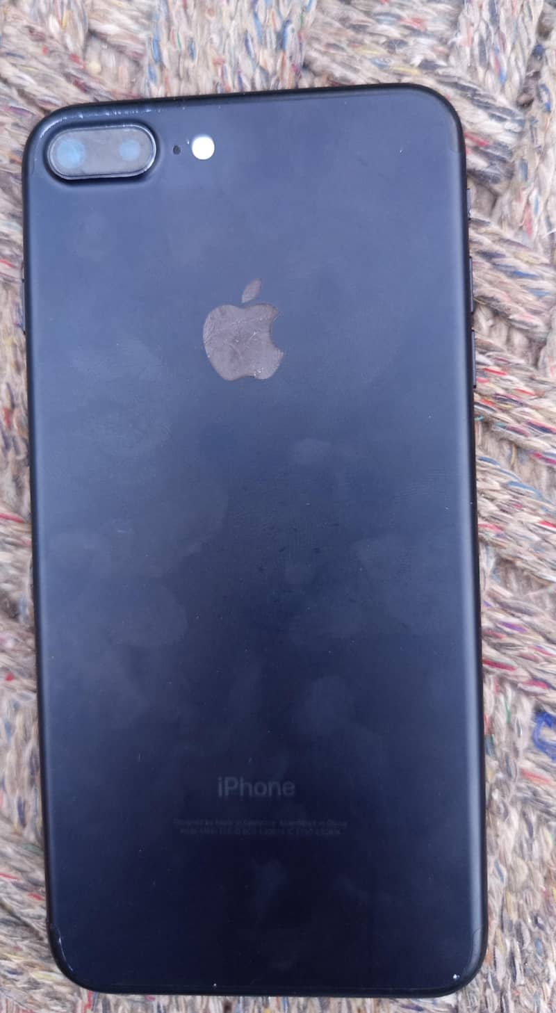 Apple iPhone 7 Plus 3