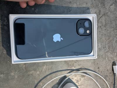 Apple iPhone 13
