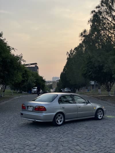 Honda Civic VTi Oriel Automatic 2001