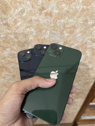 Apple iPhone 13