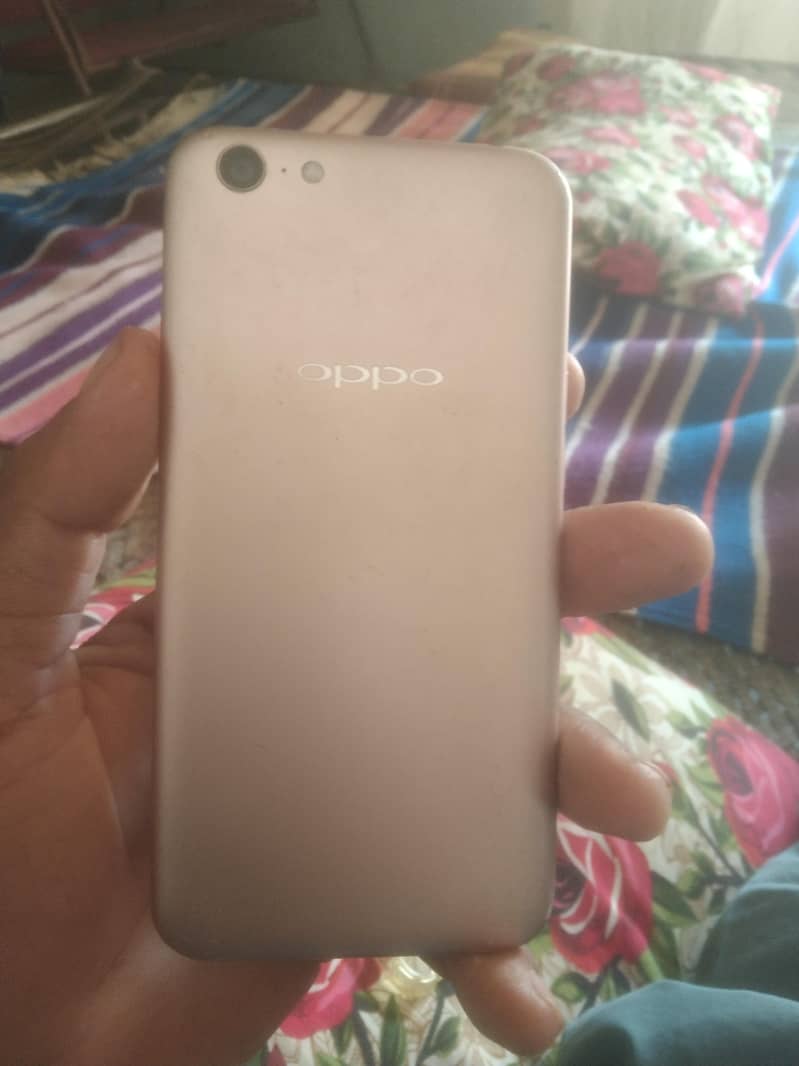OPPO A71 1