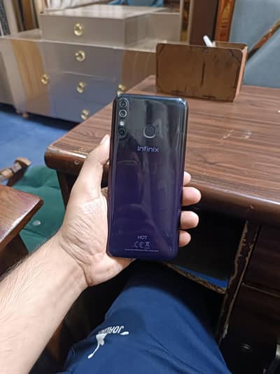 Infinix Hot 8