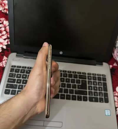 Apple iPhone XS