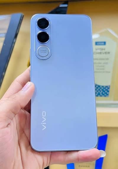 Vivo V70 FE 5G