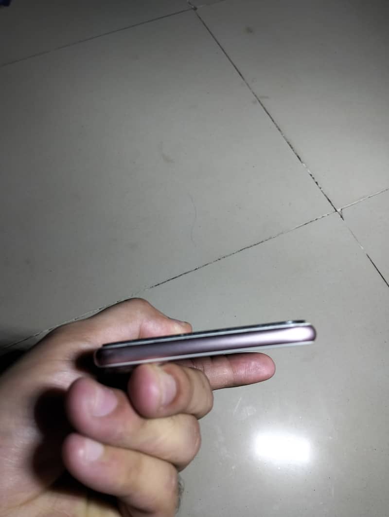 Apple iPhone 7 Plus 4
