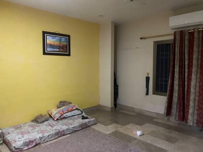 Banglow, 2nd Floor, 200 sq yards open to sky & 200 sq yards covered