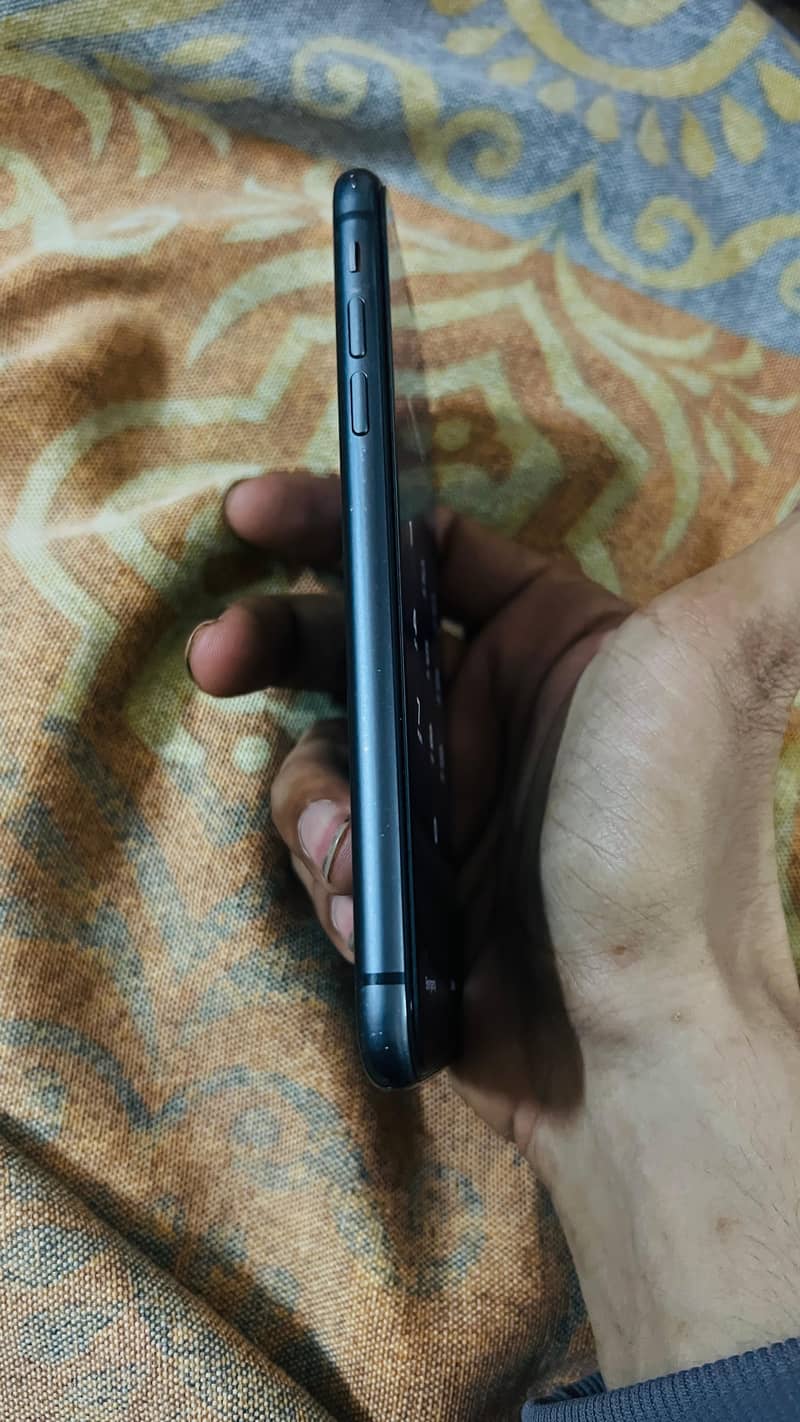 Apple iPhone 11 sim glitch life time 3