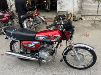 125 2023 model
