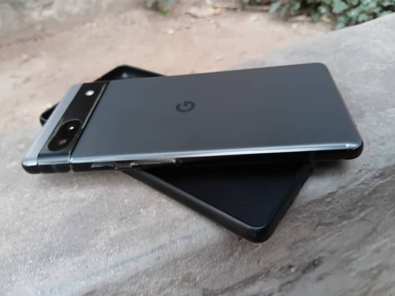 Google Pixel 6a 4