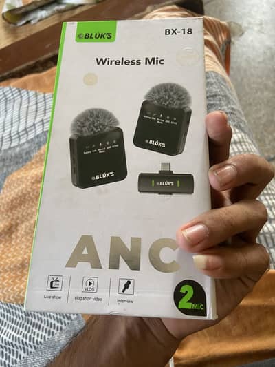 Bluks wireless mic