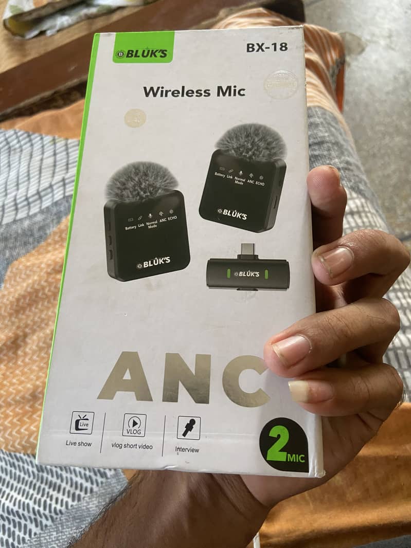 Bluks wireless mic 0