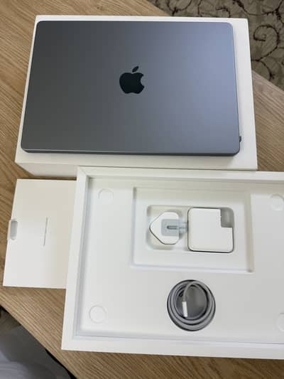 MacBook Pro M3
