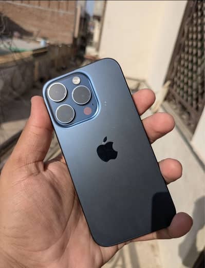 Apple iPhone 15 Pro